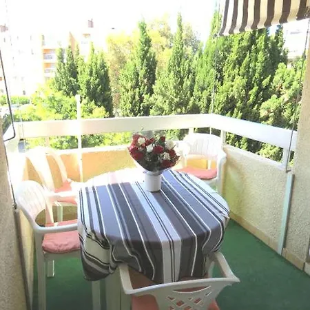 3 Pieces Climatise Proche Centre, Commerces Et Plage A - Fr-1-780-73 Sainte-Maxime